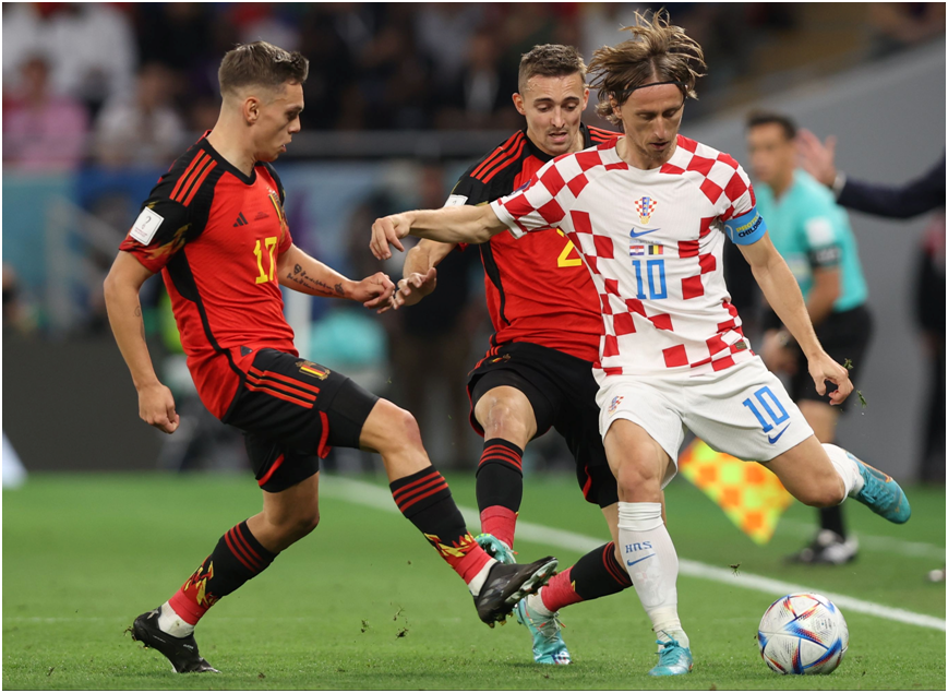 勒沃库森鏖战巴西,莫德里奇扛起全队 勒沃库森鏖战巴西,莫德里奇扛起全队