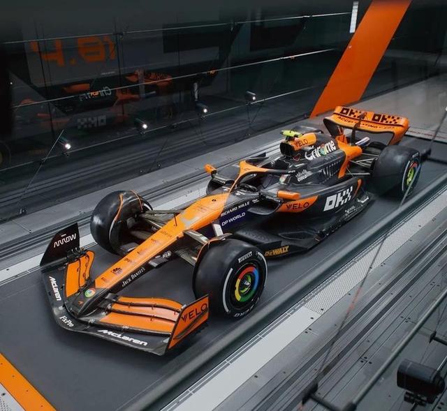 迈凯伦横扫阿斯顿马丁,诺里斯惊艳四座 迈凯伦横扫阿斯顿马丁,诺里斯惊艳四座