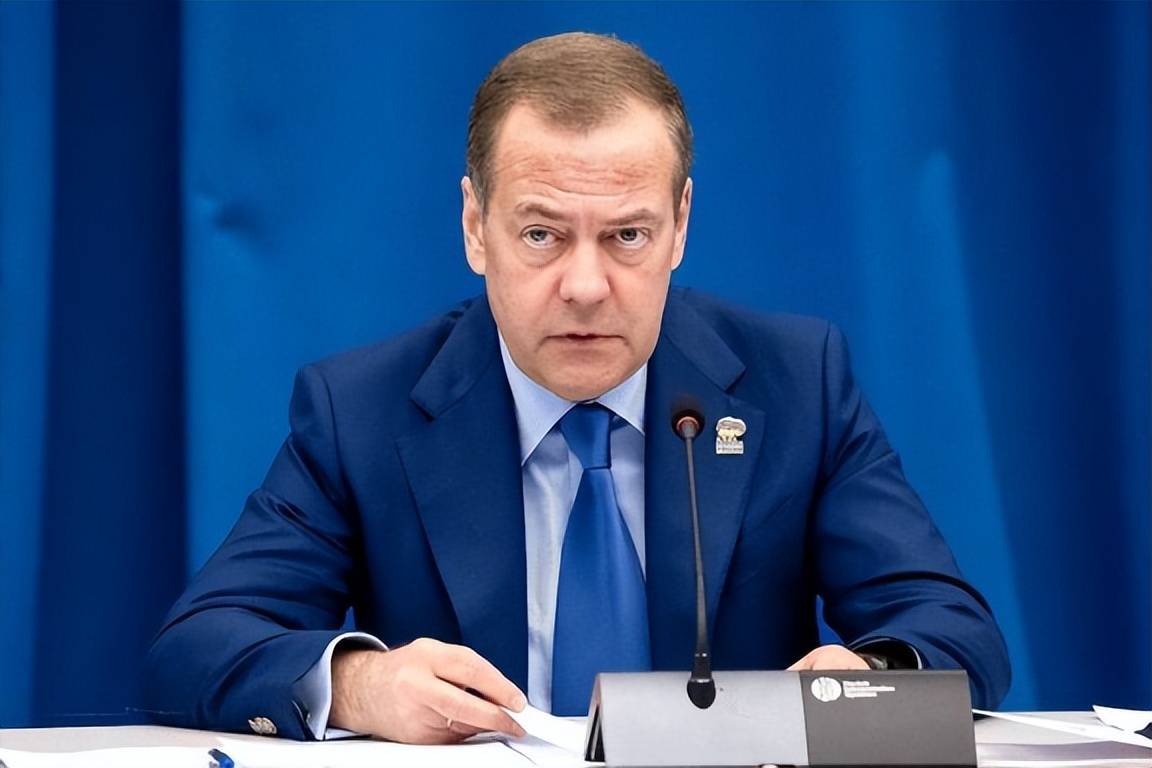 年终总决赛横扫联合杯，梅德韦杰夫关键制胜