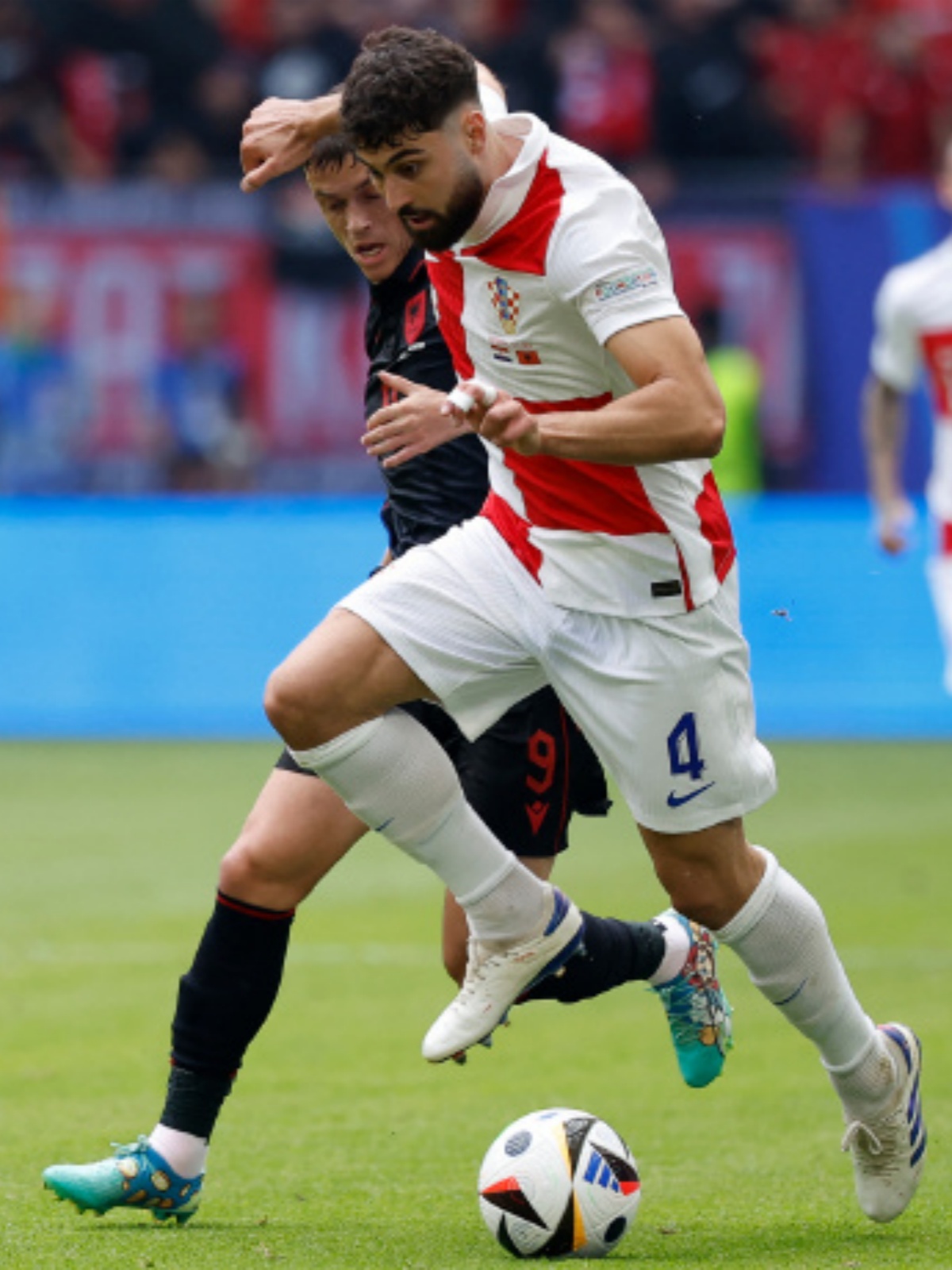 波兰翻盘克罗地亚，罗德里点燃赛场