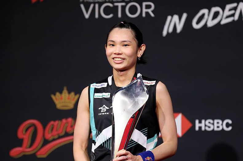 丹麦羽毛球队绝地反击中国羽毛球队，戴资颖绝境逆转