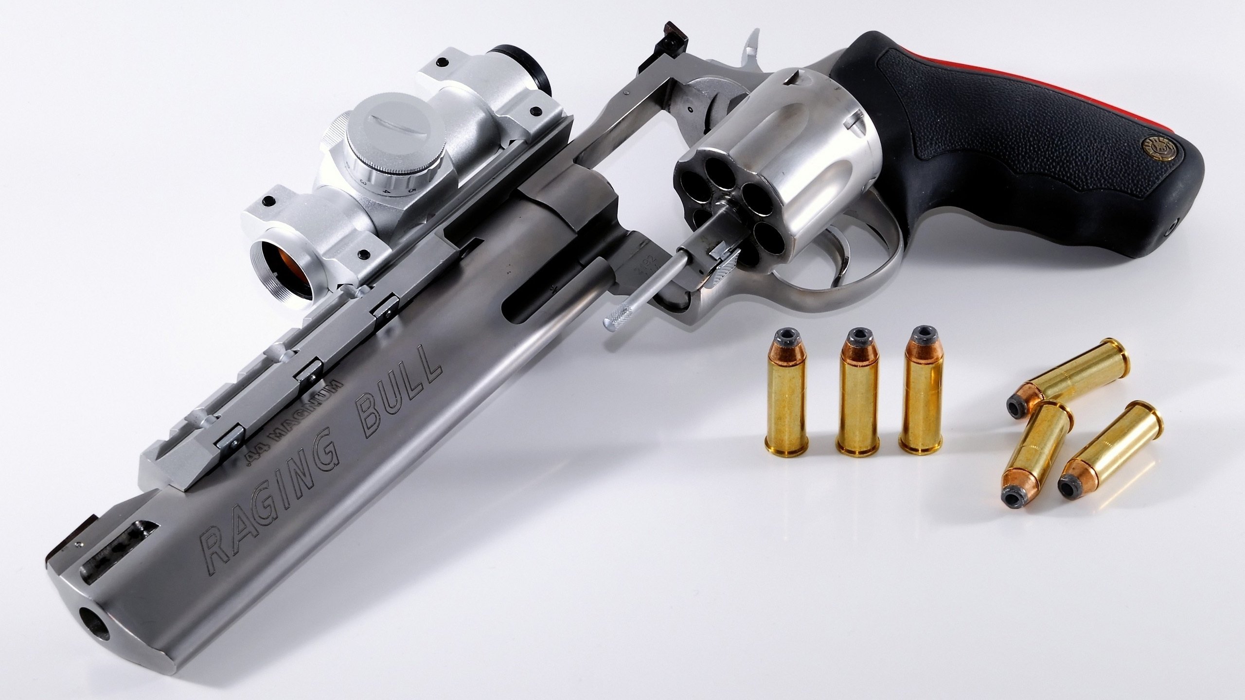 杰伦·格林末节狂飙19分，灰熊火力全开让广东队提前缴械