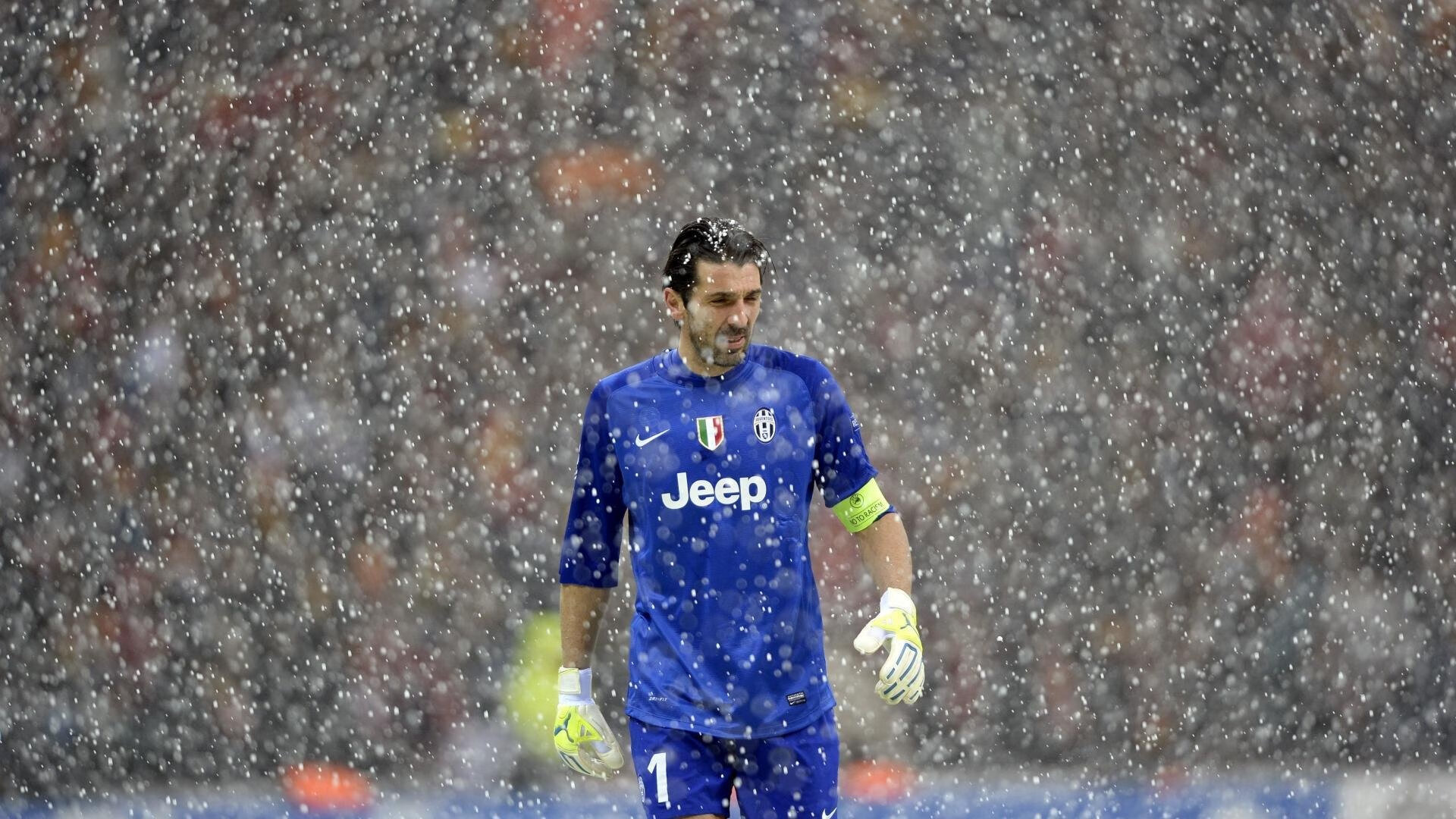 雷霆压哨绝杀雄鹿，字母哥在世界排名争夺战中接管比赛